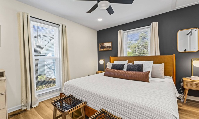 Rock Hill House | The Restful Retreat | 1Bed/1Bth Home | King Bed | Luxury Bath
