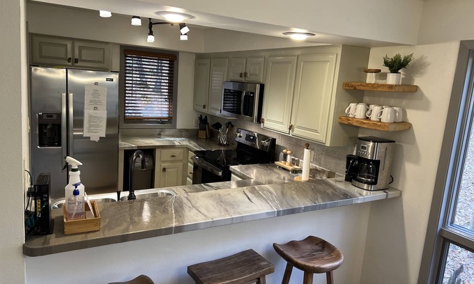 Mount Ida Condo | The Resting Place on Pine Cove at Mountain Harbor
