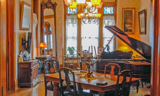 Dubuque Bed & Breakfast | The Richards House Bed & Breakfast