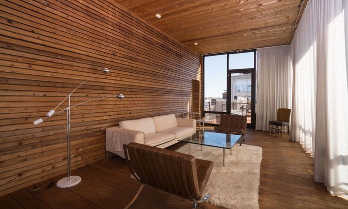 Crossroads Arts District Condo | The Rieger Hotel