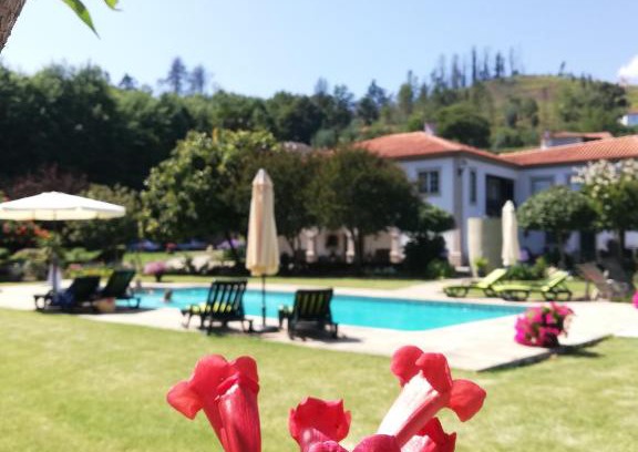 Sao Tiaguinho House | THE RIVER HOUSE - Termas Guesthouse