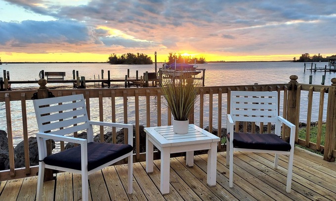 Sebastian Cottage | The River Cottage on the Indian River with amazing views and boat docks.