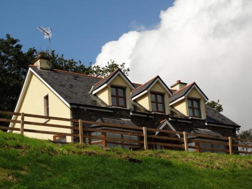Glengarriff House | The River House