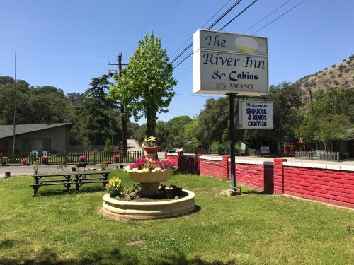Three Rivers Hotel | The River Inn