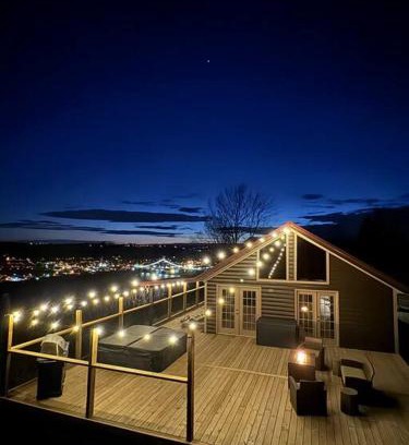 Bentonville House | The River View Cabin