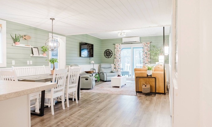 New Denmark House | The Riverbend HousenPeaceful river size Retreat