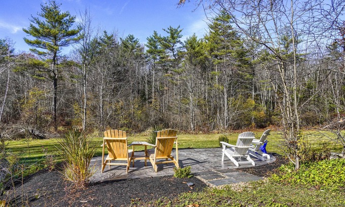 Peterborough Other | The Robin’s Nest - Beautiful New Hampshire Country