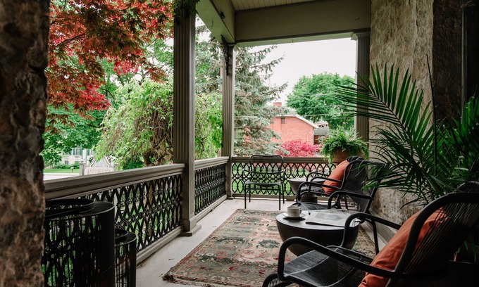 Kingston Bed & Breakfast | The Rosemount Inn