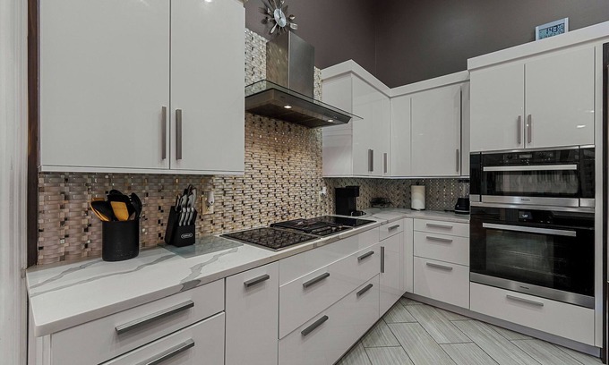 Clarkdale Villa | The Royal Palace of Atlanta