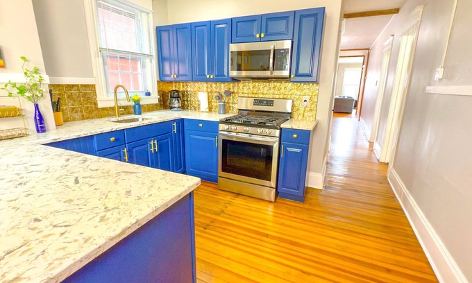 Albany Apartment | "The Rustic Home" - In the heart of Albany - 3 Bedroom - Sleeps 6