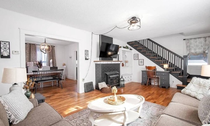 Augusta House | The Sage Cottage - Spacious - 2K