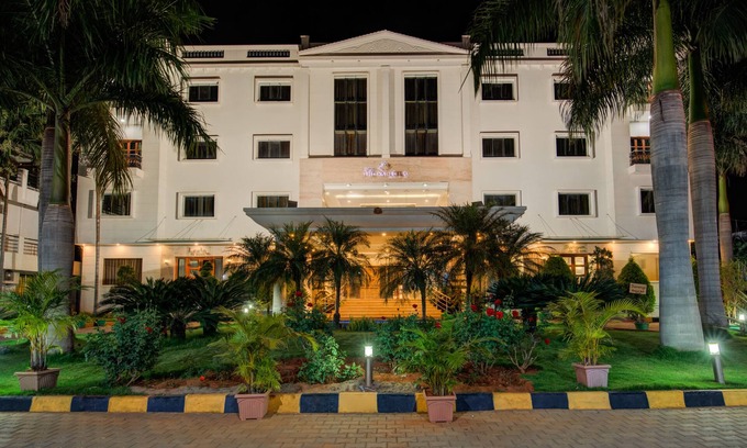 Narasapura Hotel | The Sai Leela Hotel Bangalore