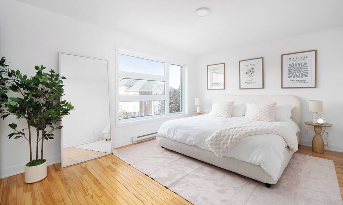 Laval House | The Saint Francis