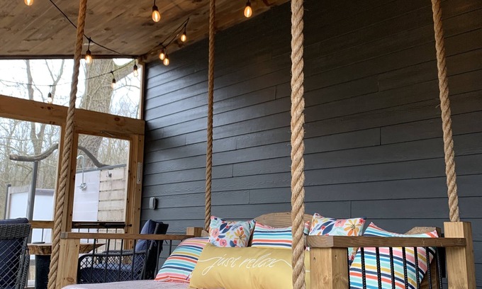 Cassopolis Apartment | The Sanctuary at Eby Farms