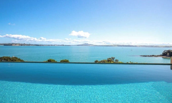 Oneroa House | The Sanctum | Stay Waiheke