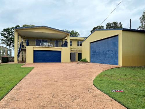 Traviston House | The Sandcastle