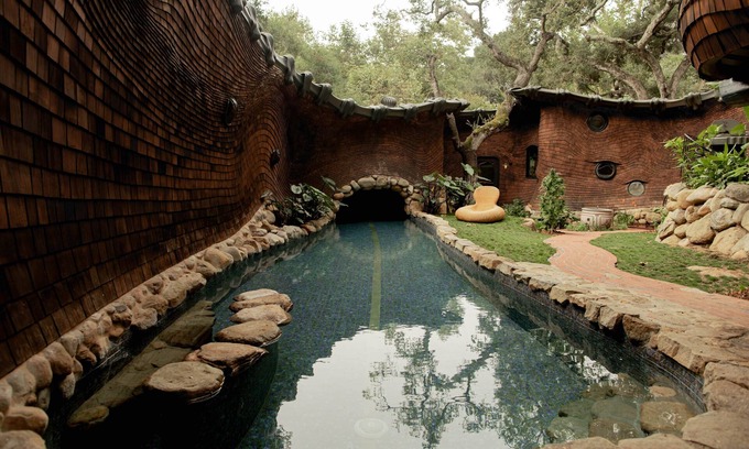 Mission Canyon House | The Santa Barbara Whale House