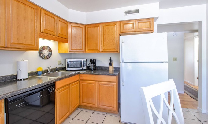 Kokomo Apartment | The Savvy Traveler #2