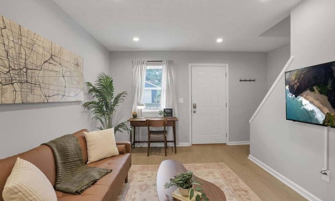 Downtown Columbus Apartment | The Schumacher Place - NEW 2 BR