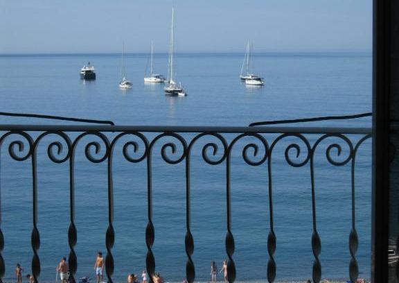 Camogli Apartment | the sea at . house