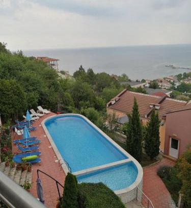 Kavarna Apartment | The Seaview jacuzzi Suite complex Karia