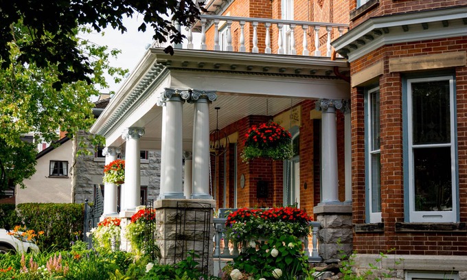 Kingston Bed & Breakfast | The Secret Garden B&B Inn