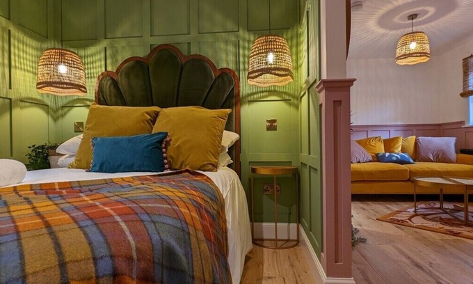 Kingussie Condo | The Seelies - Aparthotel - The Bard's Nook - One Bedroom Apartment