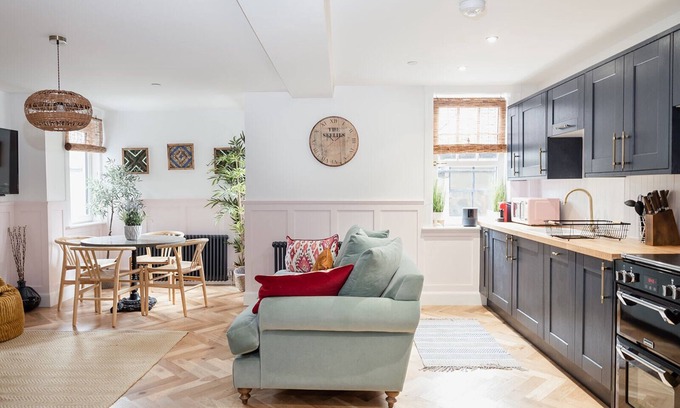 Kingussie Apartment | The Seelies - Aparthotel - The Baron's Dwelling - 2 Bedroom Apartment