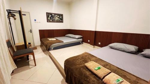 East Jakarta House | The Segaran House ONLY Syariah Unmarried Couple Not Allowed