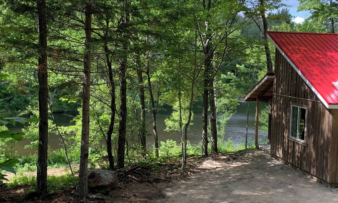 Saint-Etienne-De-Bolto Cabin | The Shaman, an ecogite favorite