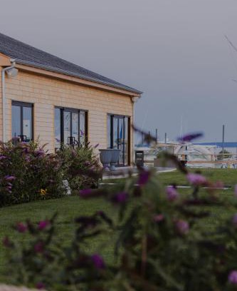Southold Hotel | The Shoals Suites & Slips