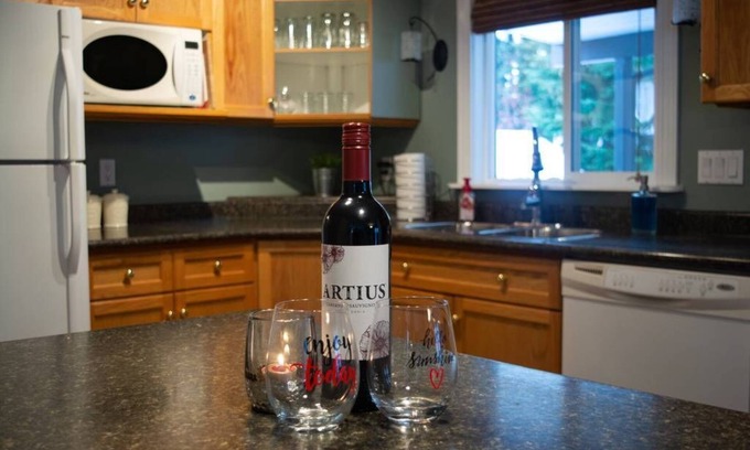 Sicamous House | The Sicamous Songbird