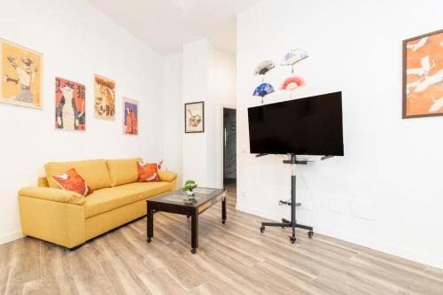 Almendrales Apartment | The Silk Road Stay