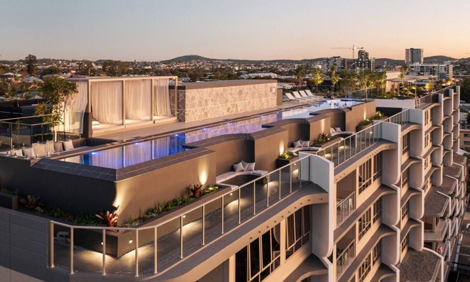 East Brisbane Apartment | The Sinclair - Luxury Brisbane Apartment near The Gabba with Rooftop Pool, 3 Bedrooms & City Views