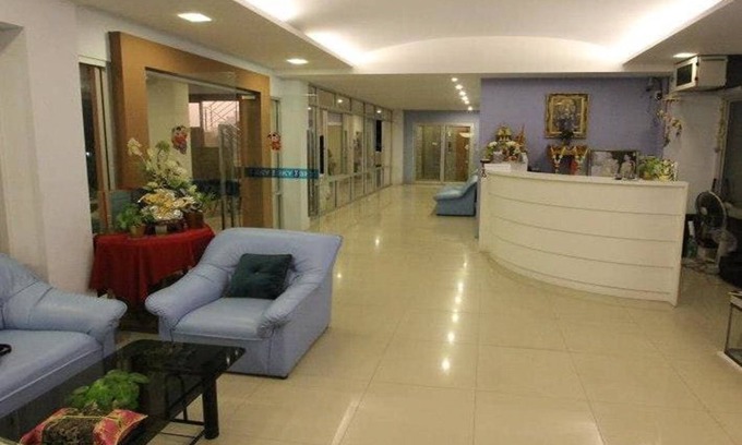 Chonburi Hotel | The Sky Condo
