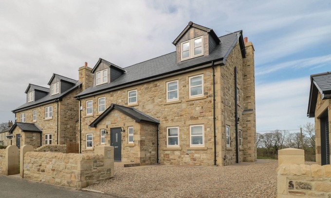 Crawcrook Cottage | THE SMITHY, family friendly, luxury holiday cottage in Ponteland