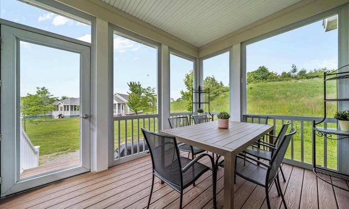 Cherry Valley House | The Song Wren - 33 Butternut