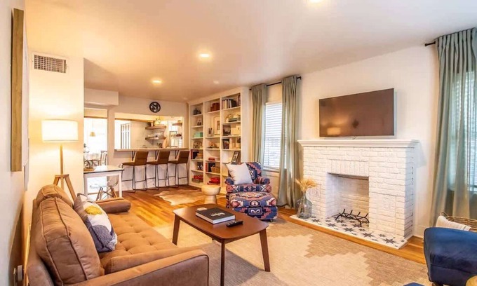 Tech Terrace House | The Southwest Nest - 2BR/2BA - Close to TTU