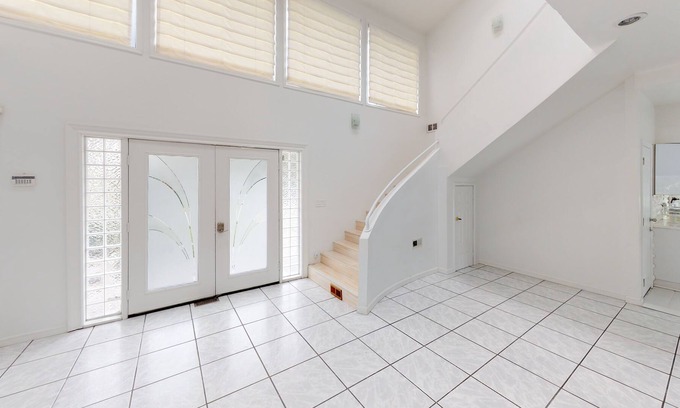 Amityville House | The Spacious White House