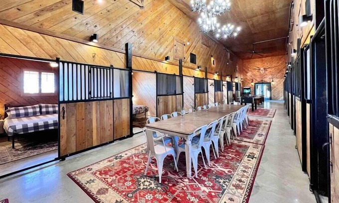 Walburg House | The Stables at Georgetown