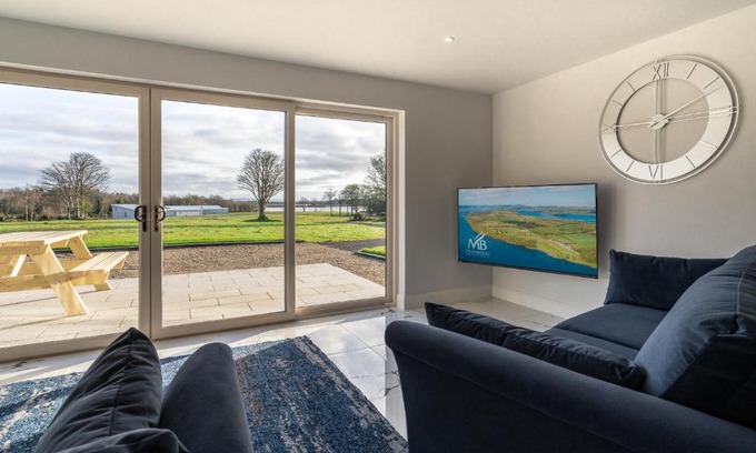 Enniskillen Villa | The Stables At Mullans Bay