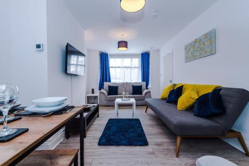 Clayton House | The Stadium Retreat