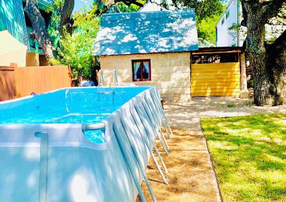 Bouldin House | The Stanley Historic Home plus Cabin with Pool, BBQ