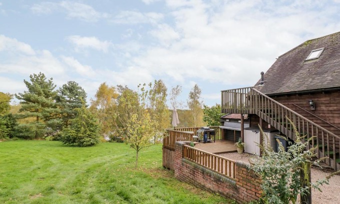 Clows Top Apartment | The Stilehouse Apartment