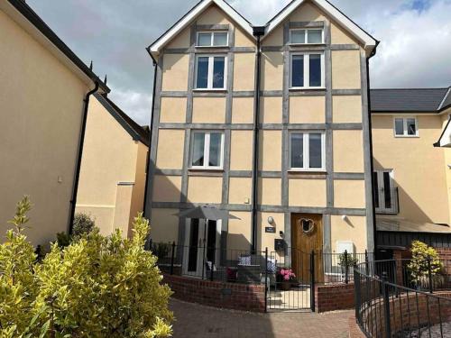 Ludwel House | The Stokesay Ludlow