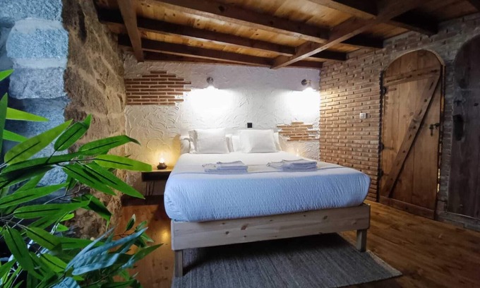 Navaluenga House | THE STONE HOUSE