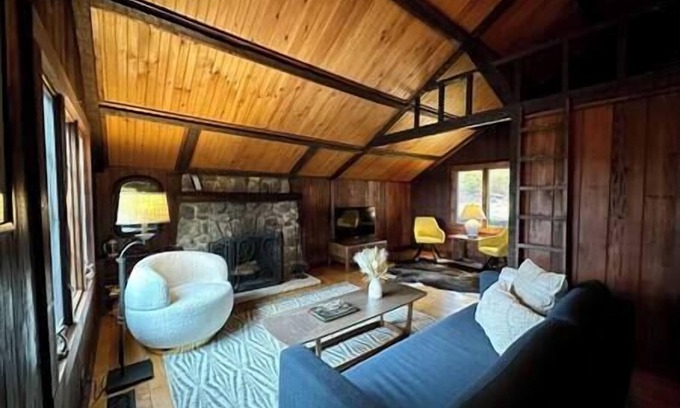 Lake Mohawk House | The Stonefire Cabin!