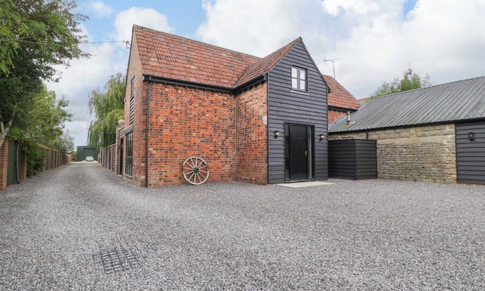 Ashton Keynes Cottage | THE STY, pet friendly, character holiday cottage in Malmesbury
