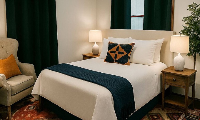 Fort Wayne House | The Summit Stay Cozy Charm Central Sleeps 6