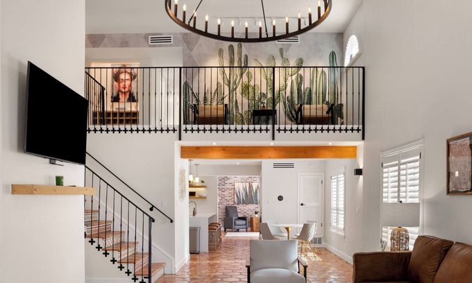 El Paso Apartment | 🎖 The Sun City Suite I Rim-University + Downtown 🎖